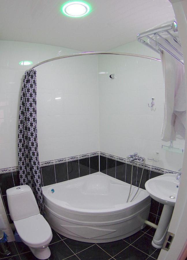 Madina-Mehribon Hotel Buchara Buitenkant foto